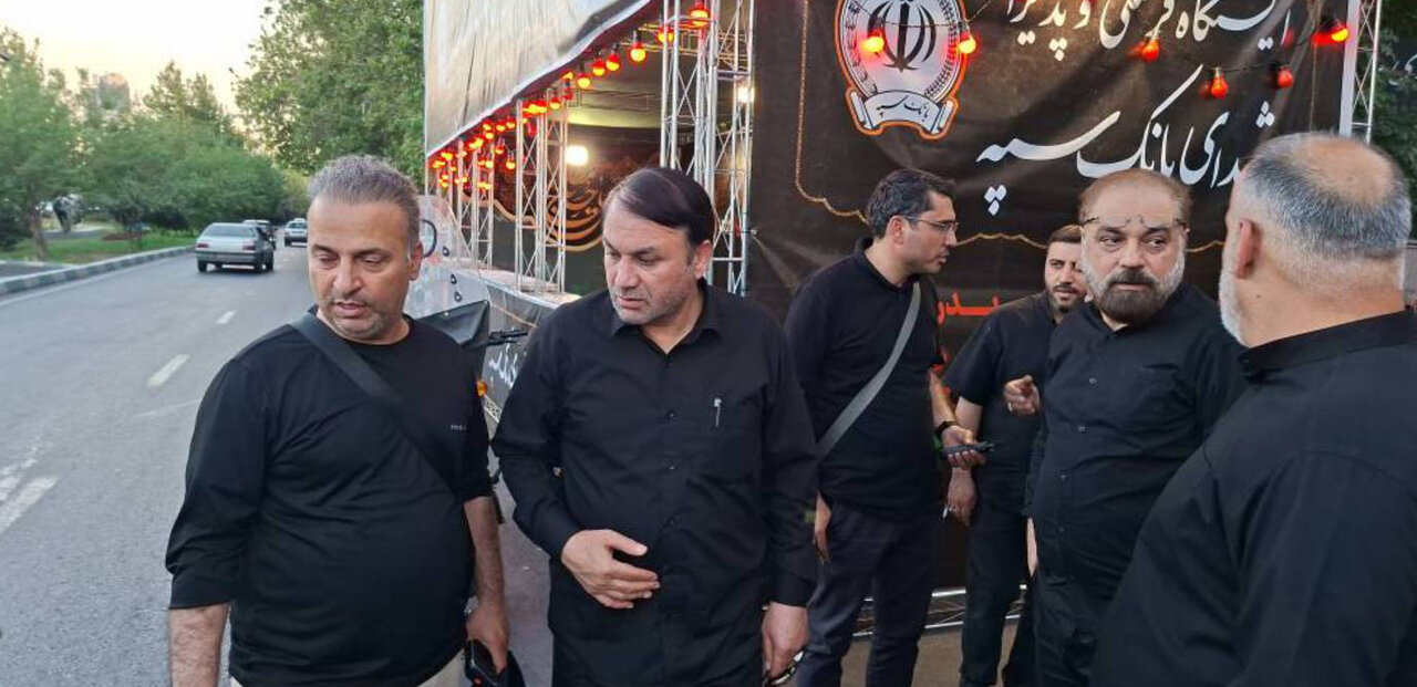 بازدید مدیرعامل بانک سپه از موکب‌های خدمات‌رسان بانک به زائران مراسم وداع و تشییع قائد شهید امت